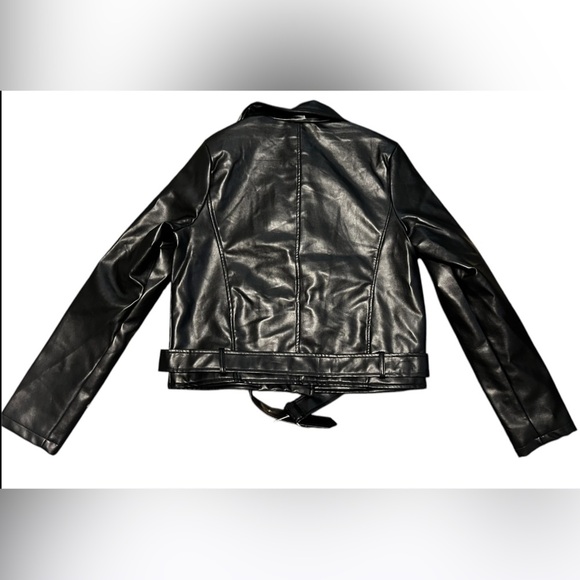 NWT PrettyLittleThing Black Faux Leather Belted Biker Jacket - Picture 3 of 16